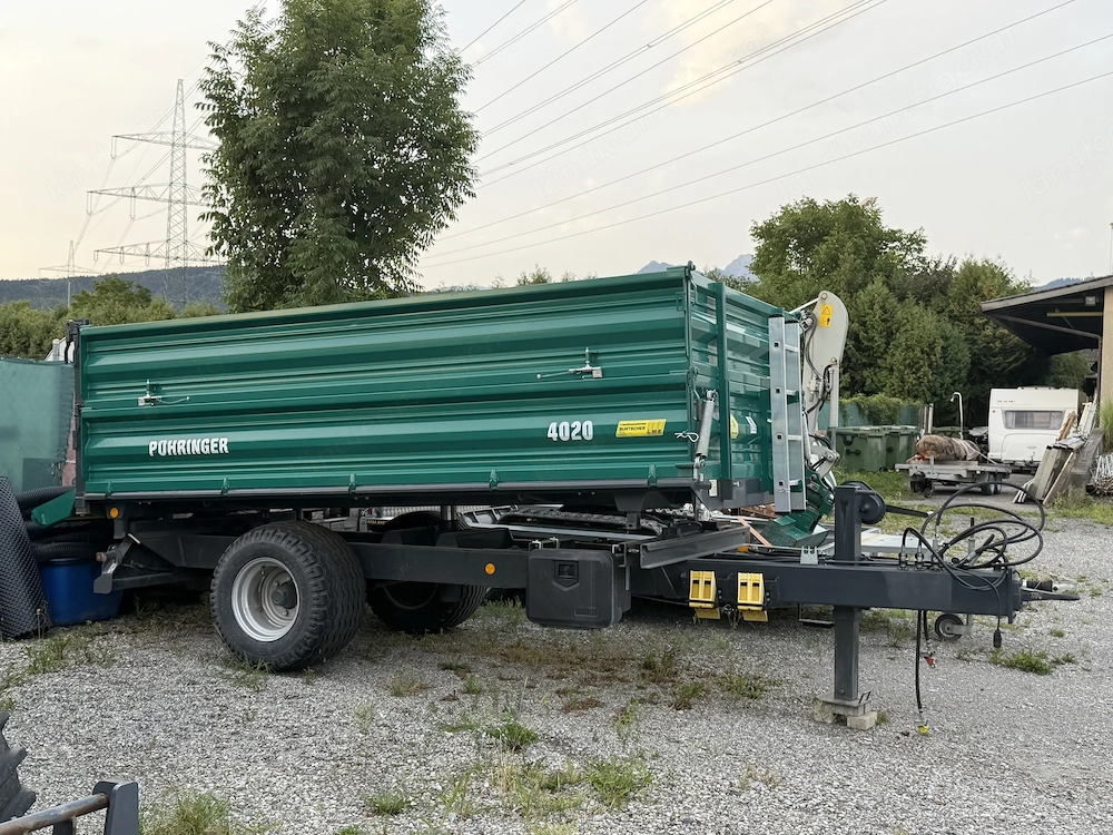Traktor Anhänger. Dreiseitenkipper. Voll ausgestattet und nur ca 40H gelaufen. 