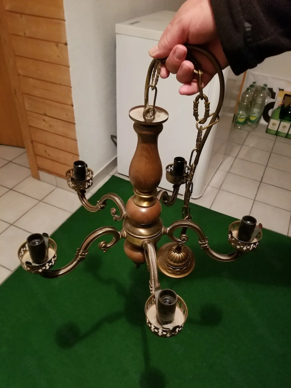 Deckenlampe aus Holz und Glas