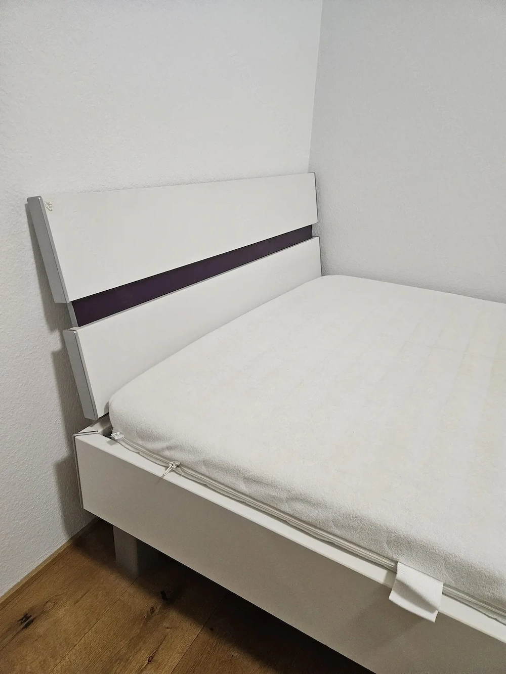 Bett mit Lattenrost und Matratze 120 200 
