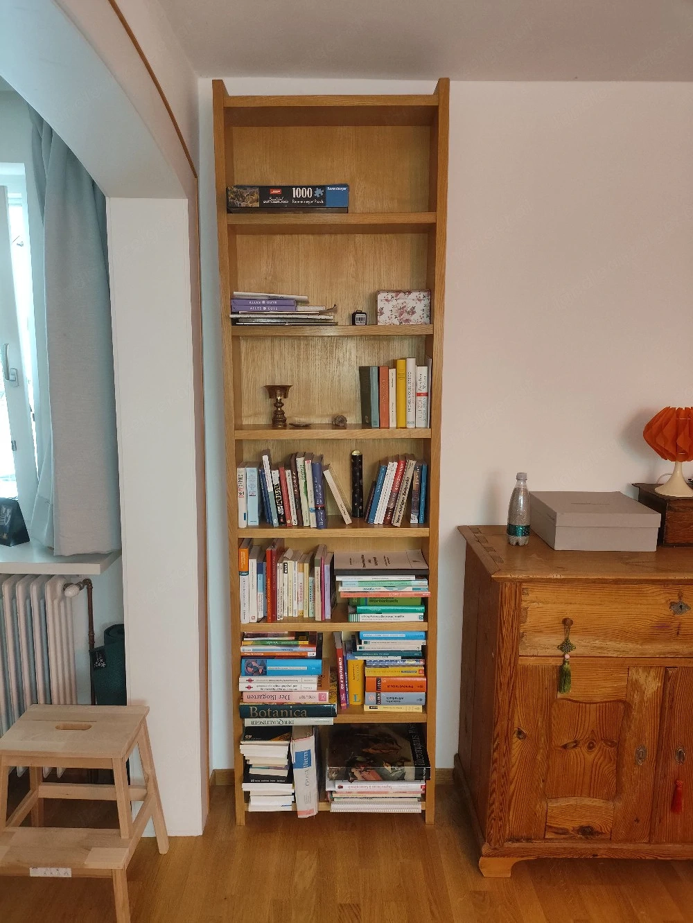 Bücherregal 