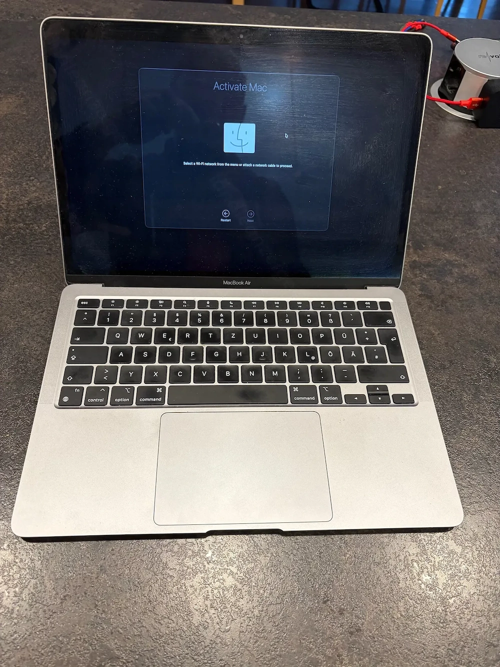 MacBook Air M1 (2020) - 8 GB   256 GB - Space Grau - Akku 85 %