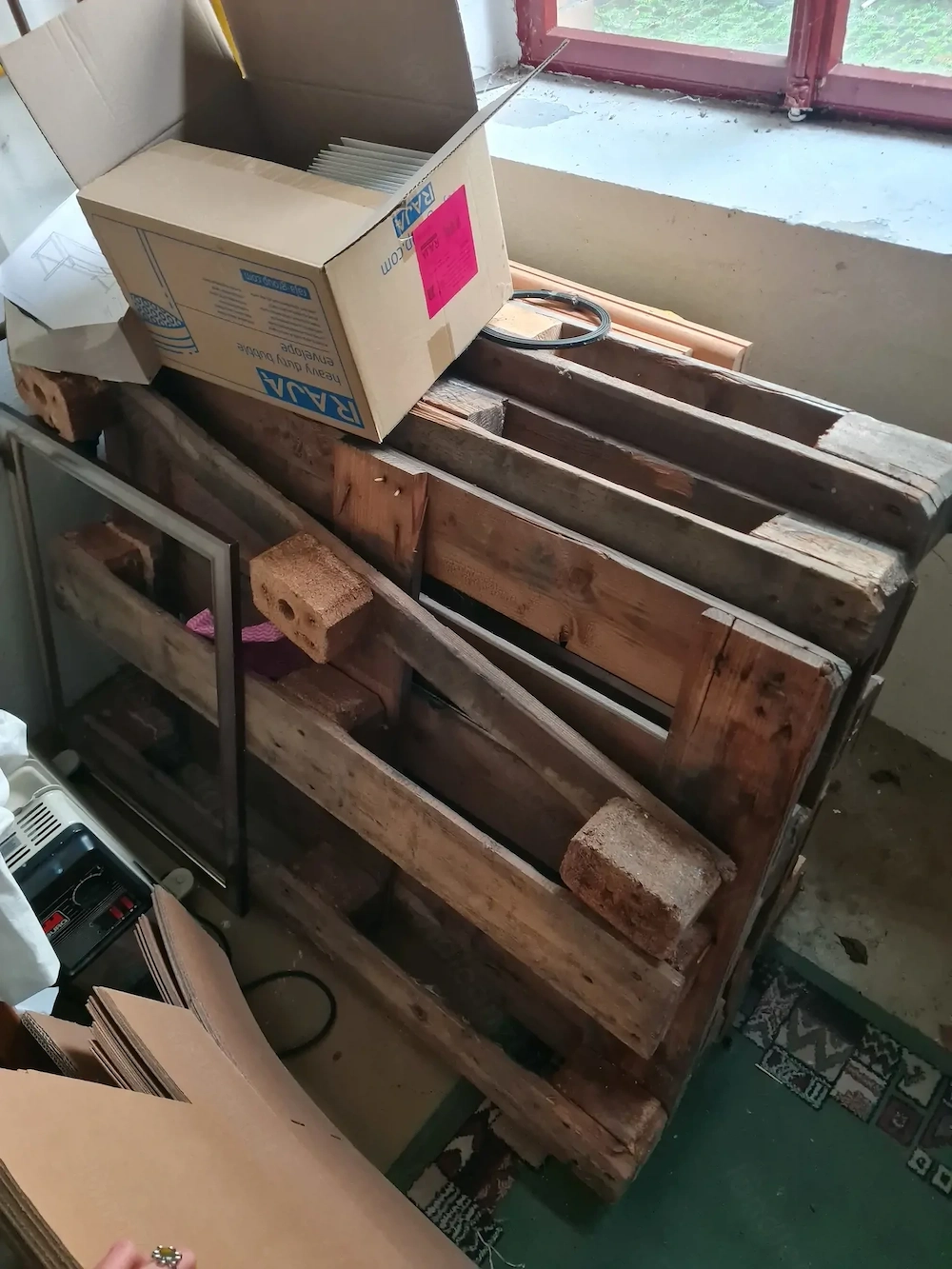 Palette Holz Holzpaletten GRATIS