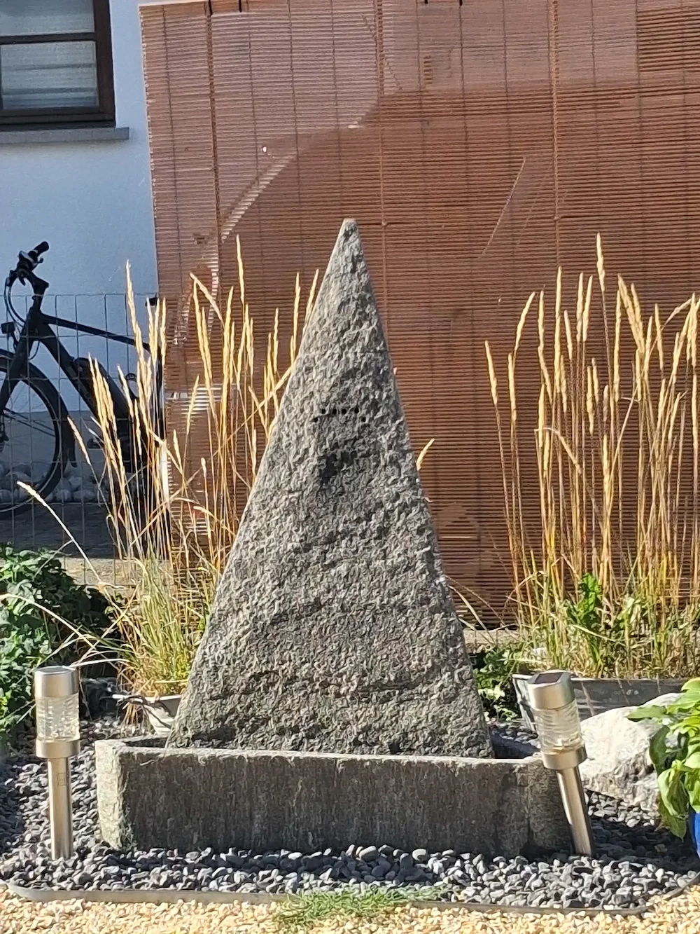 Granitbrunnen