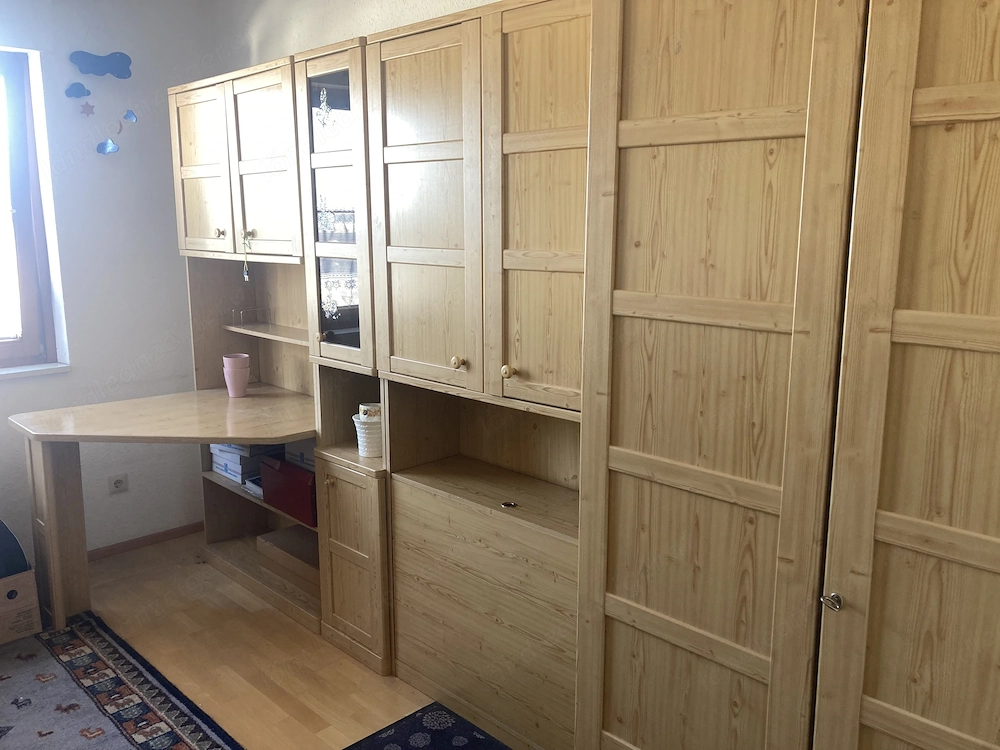 Jugendzimmer in gutem Zustand 