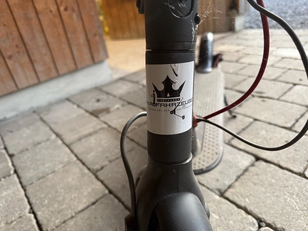 Xiaomi E-Scooter für Bastler   Defekt (Ladedefekt   Akku vermutlich defekt)