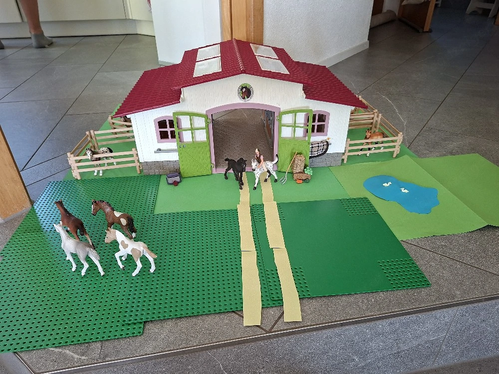 Schleich Pferdestall 