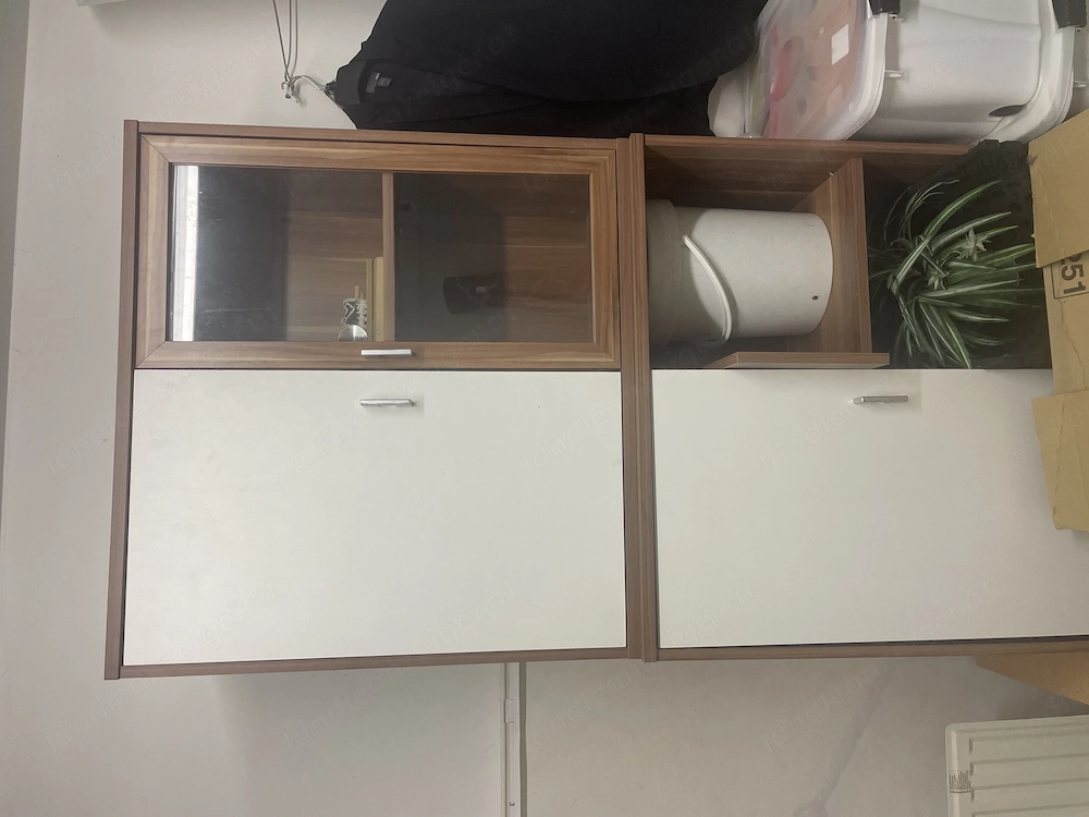 Schrank zu verschenken