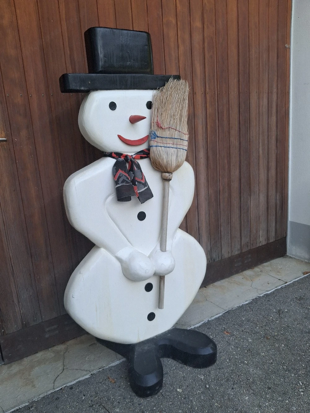 Schneemann aus Massivholz