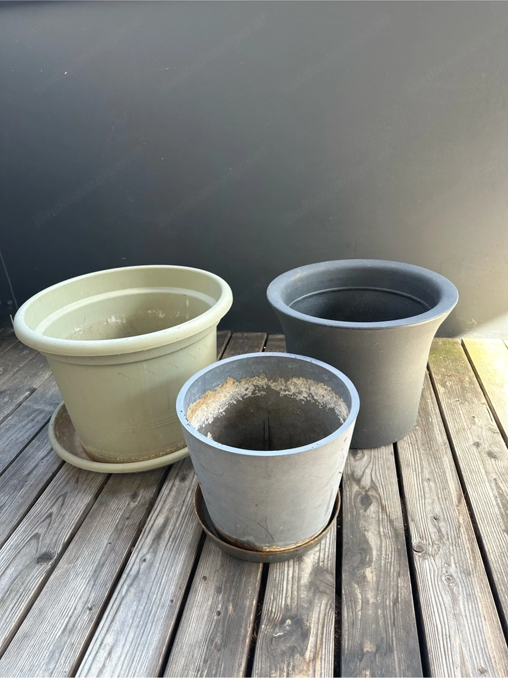 Kunststofftöpfe