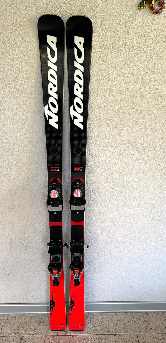 Nordica Dobermann GS J   Sportliche Jugendski 150 cm inkl. Bindung