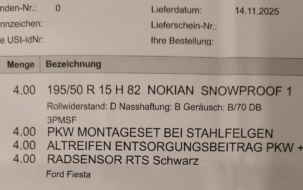 neuwertige Winterreifen 