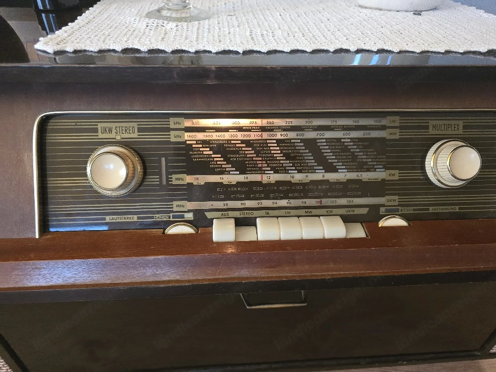 vintage Radio Kommode