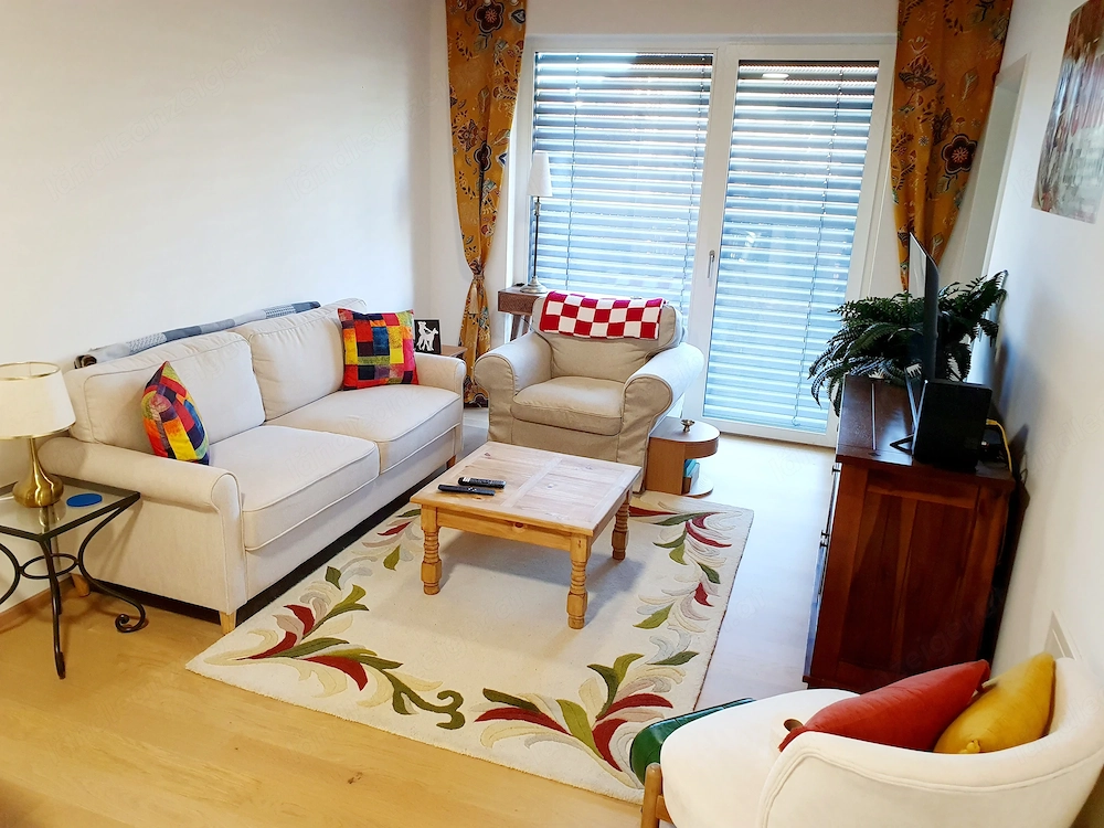 2 Zimmer Apartment im EG mit Terasse
