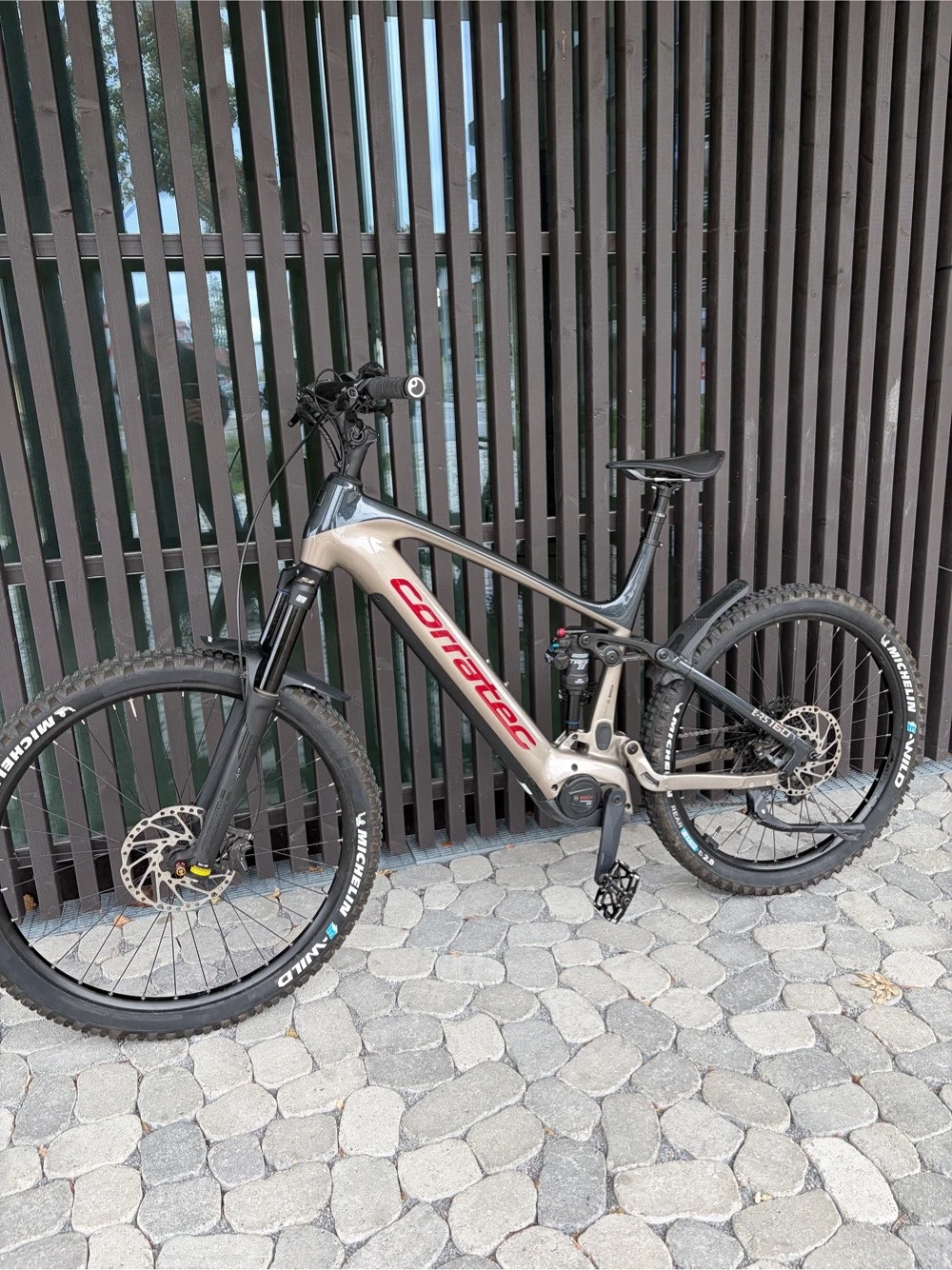 Corratec E-Power RS 160 Pro   Fully E-MTB