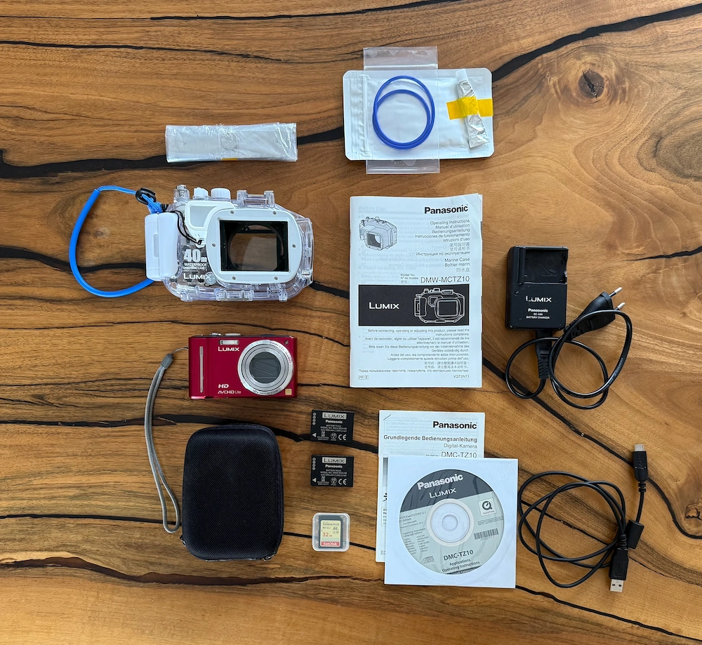 Panasonic Lumix DMC-TZ10 mit Unterwassergehäuse