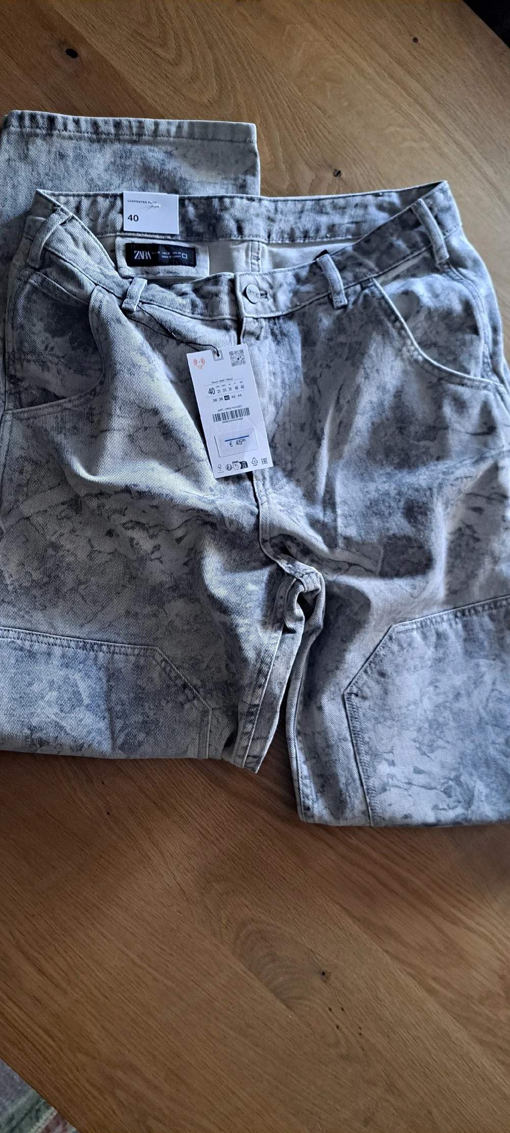 Zara  Jeans