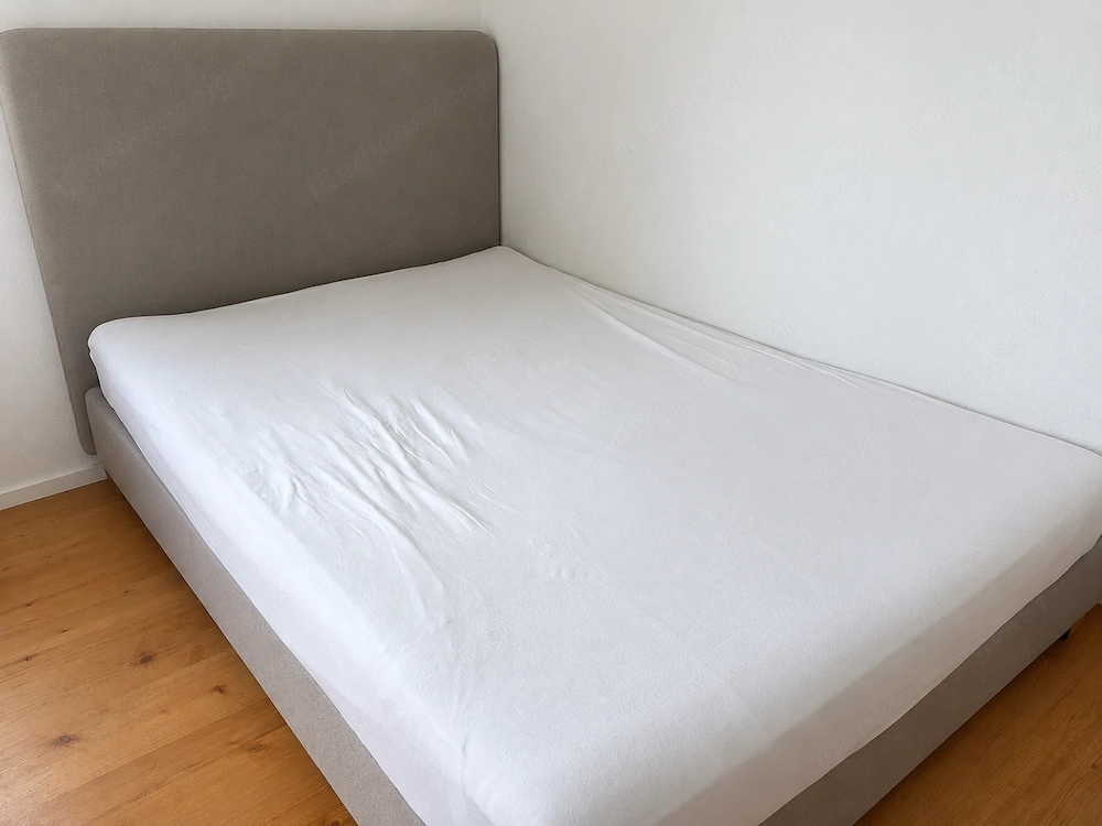 Bett, grau, inkl. Matratze wenn gewollt