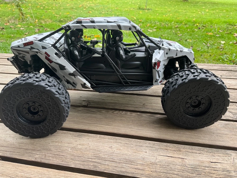 RC Arrma Fireteam 6S BLX 1 7 RTR