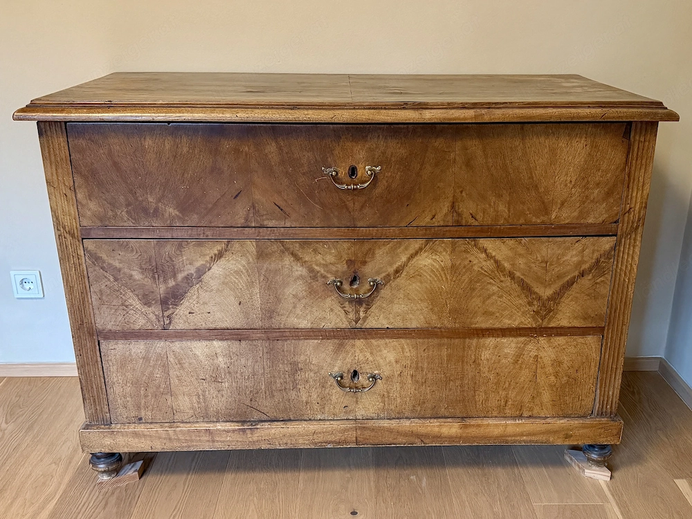 Antike Holz-Kommode mit 3 Schubladen   Vintage Stück mit Charakter