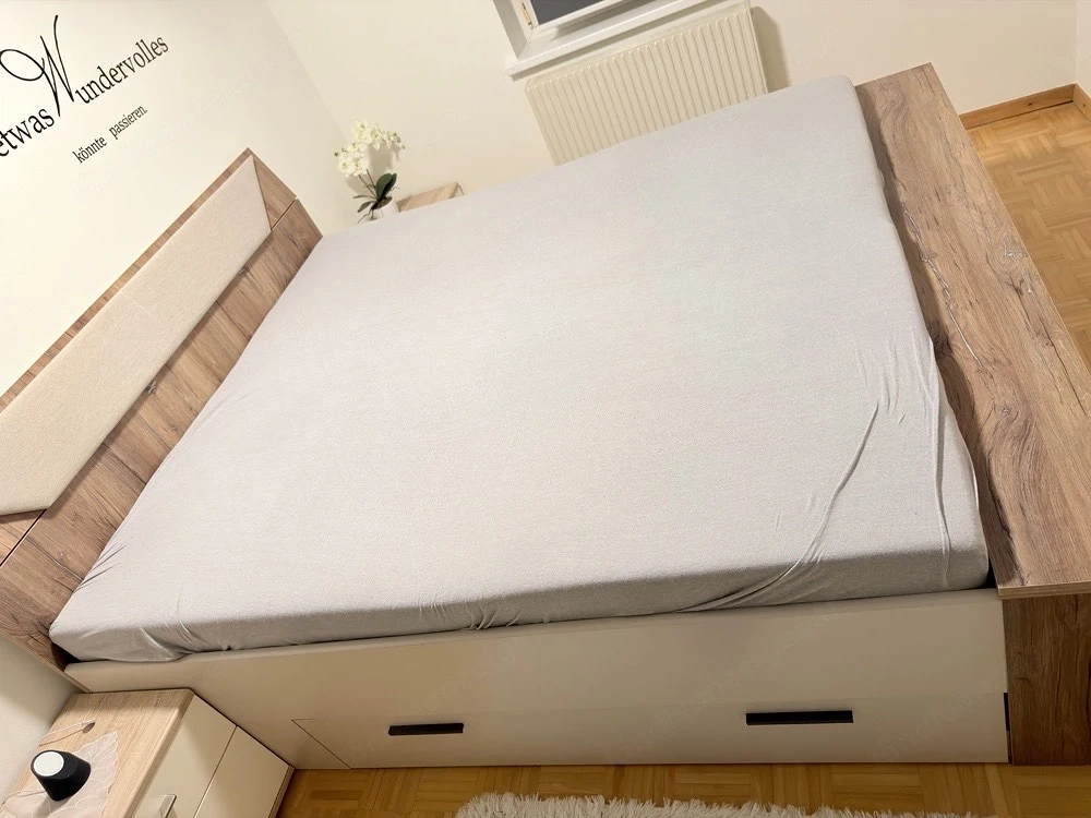 Bett mit 2x Lattenrost 180x200