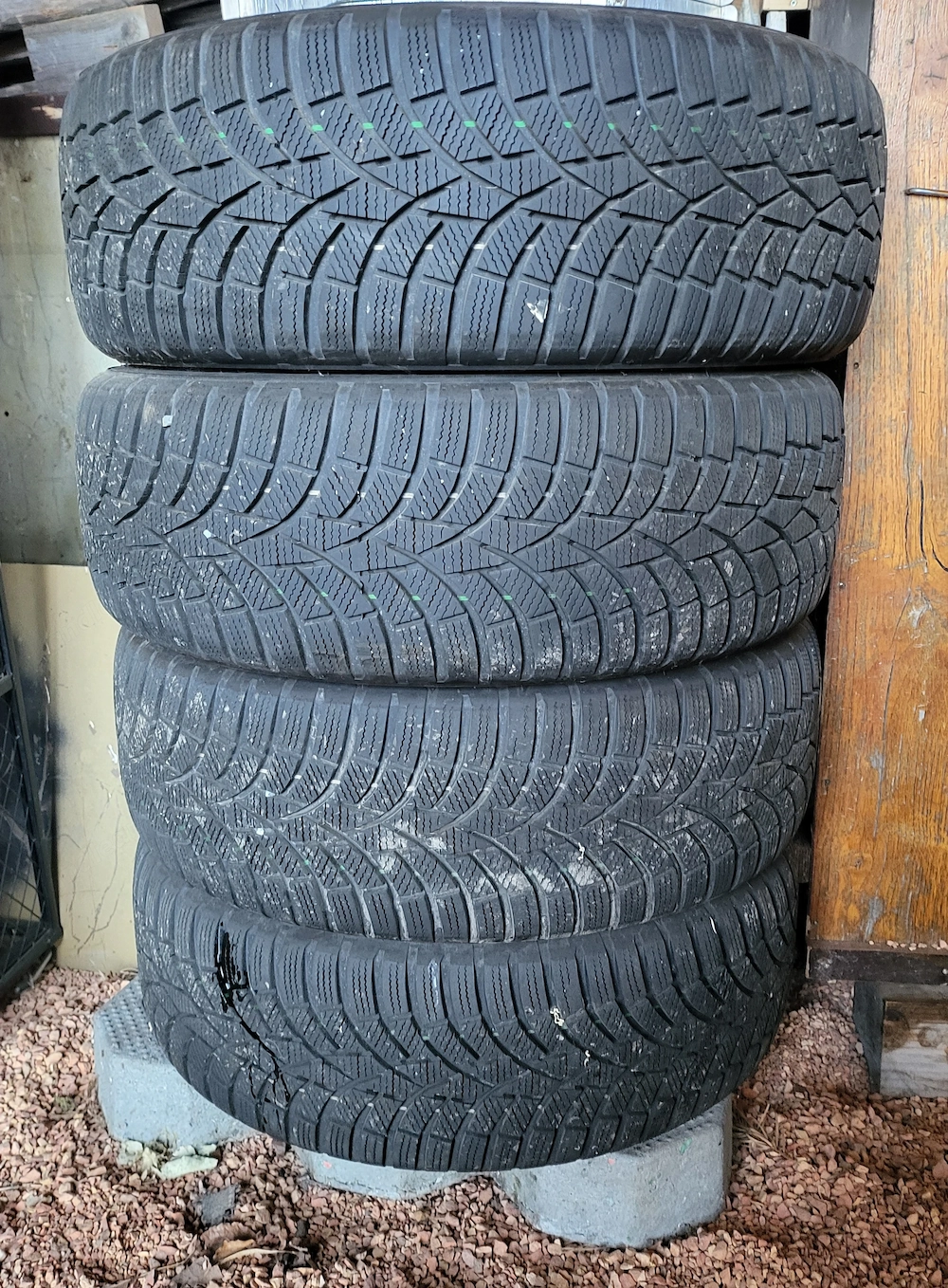 Winterreifen 205 55R16 91H , Hyundai-Felg