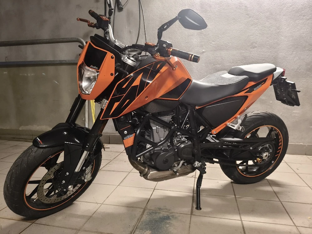 Ktm Duke 690