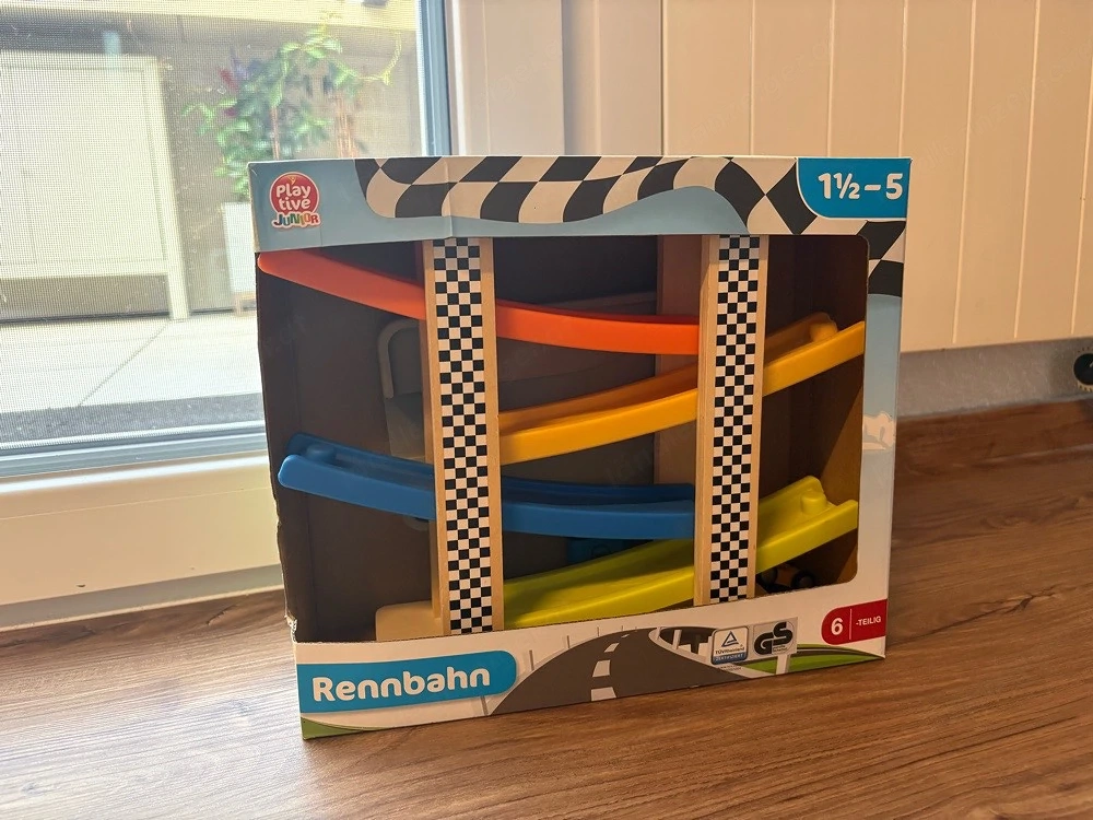 Rennbahn Spielzeug neu!
