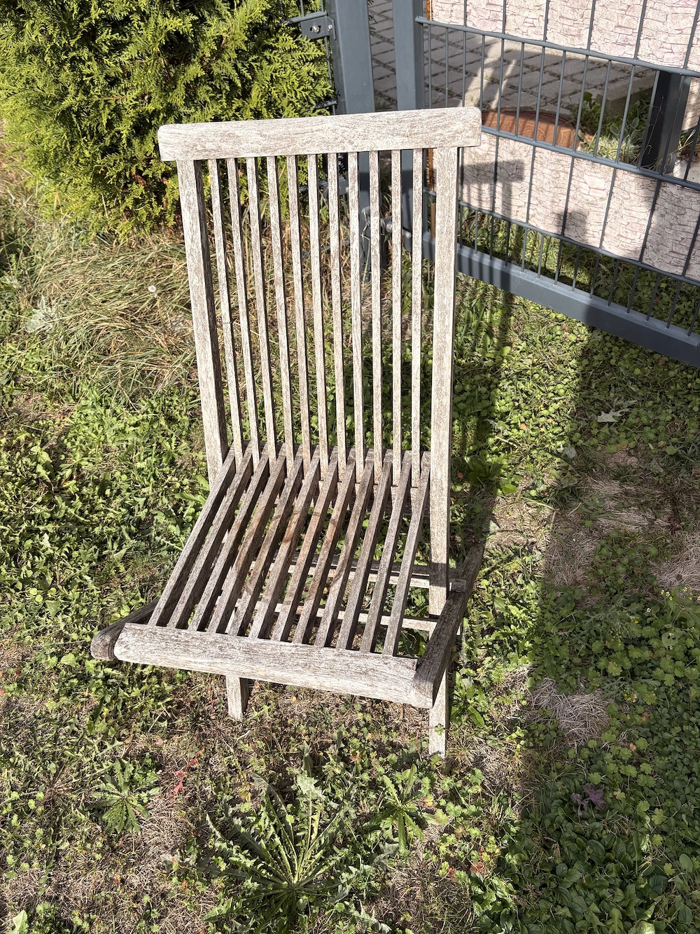 zusammenklappbare Gartenstühle aus Holz