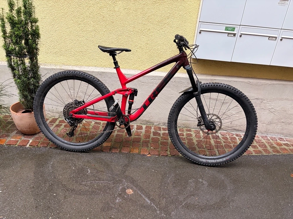 Trek Slash 8 - 29 Zoll - Alpha Platinum Aluminium - Enduro Fully MTB