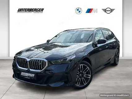 BMW i5 xDrive40 Touring 1,99% Fixzinsaktion bis 30.09.2026M Sportpaket Head-Up DAB