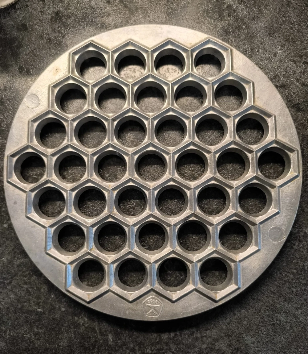 Pelmeniza aus Metall (Made in UdSSR)