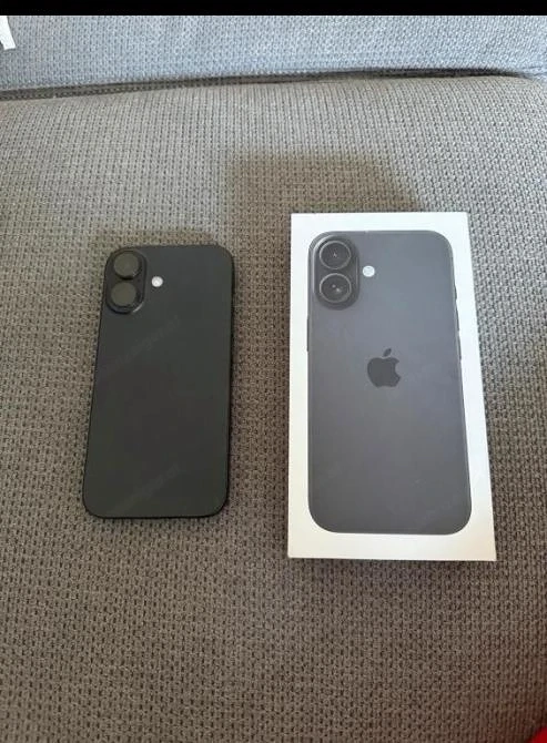 iPhone 16 (mit Zubehör)