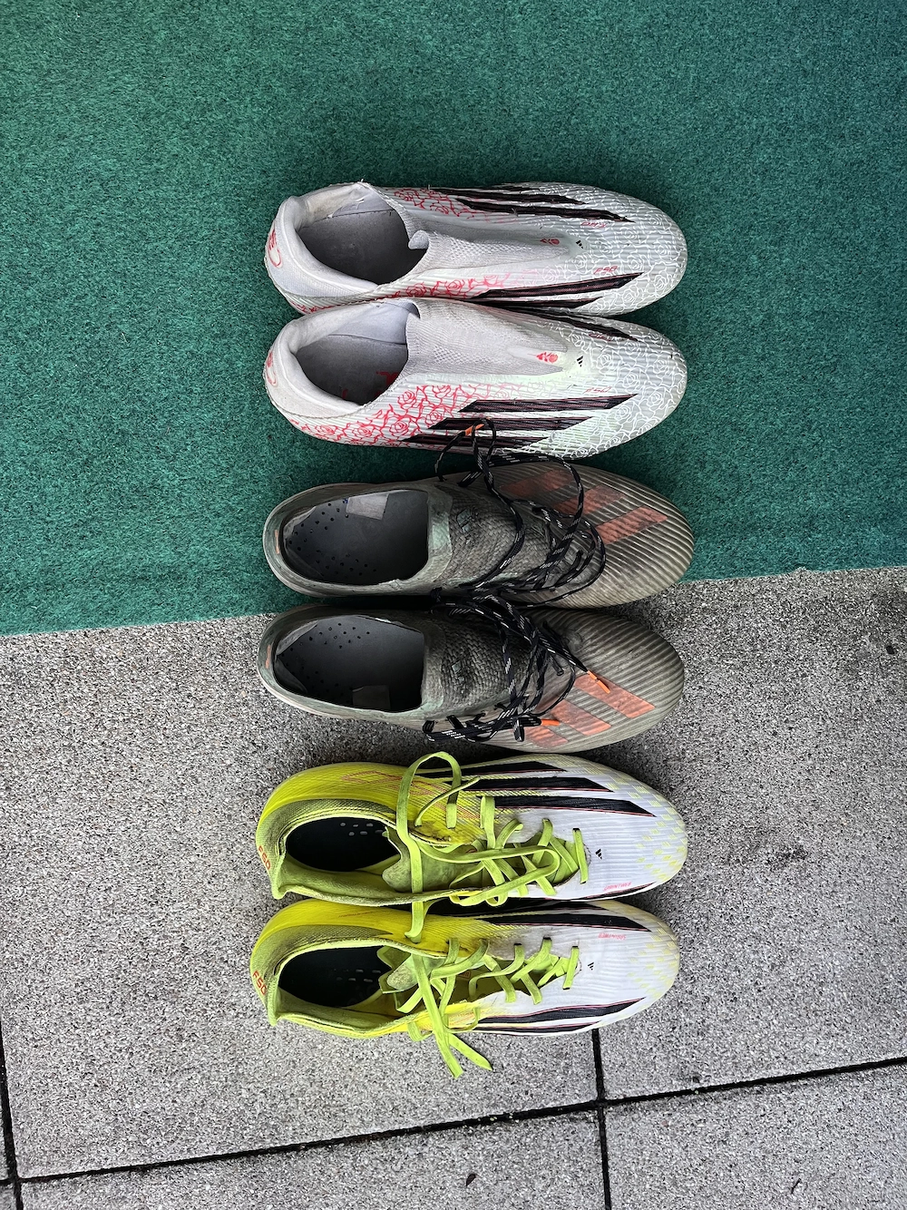 Adidas Fußballschuhen in Größe 43 1 3
