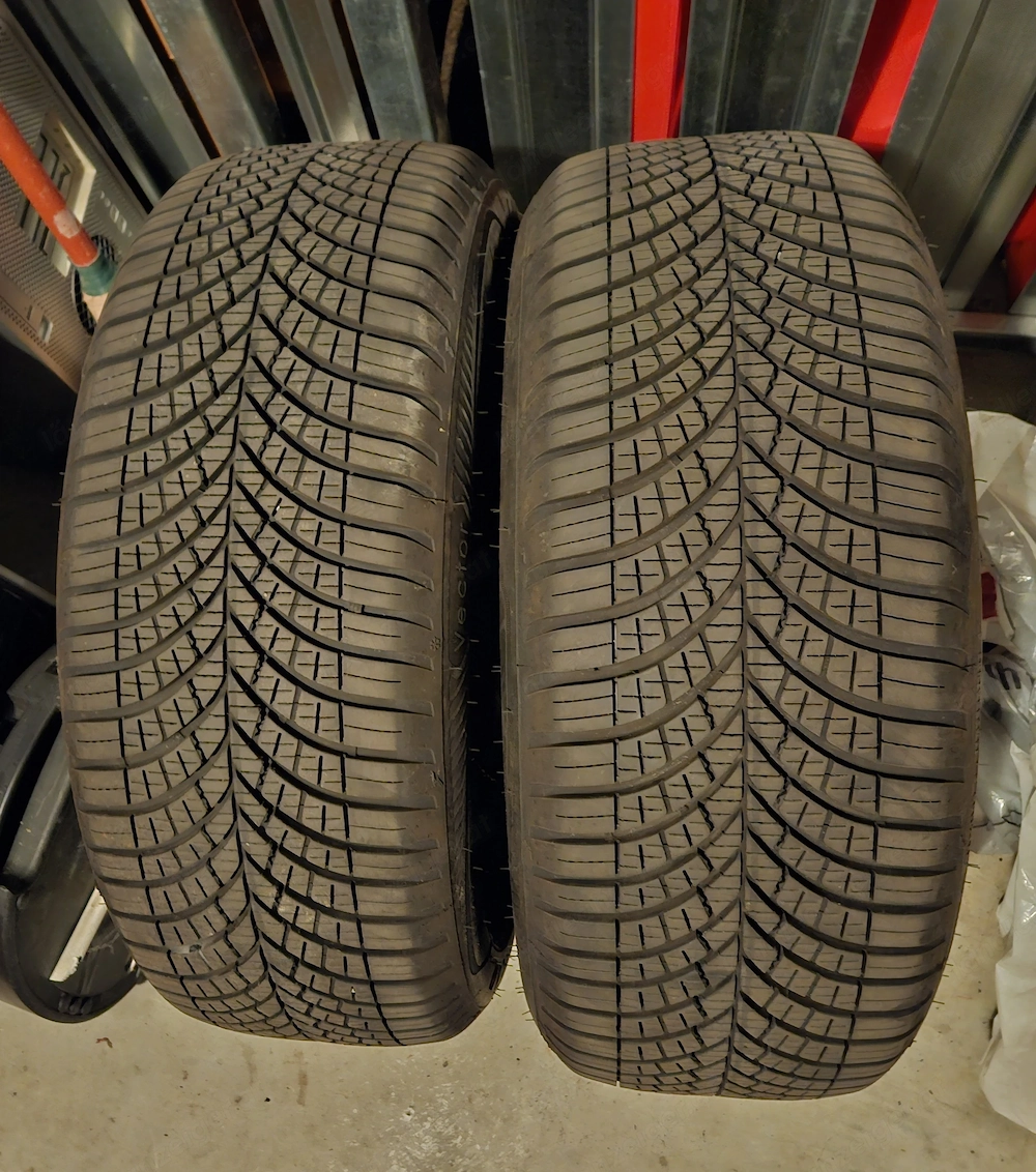 Verkaufe 2x 205 55R 16   fast neue Ganzjahresreifen Goodyear Vector 4Seasons Gen-3