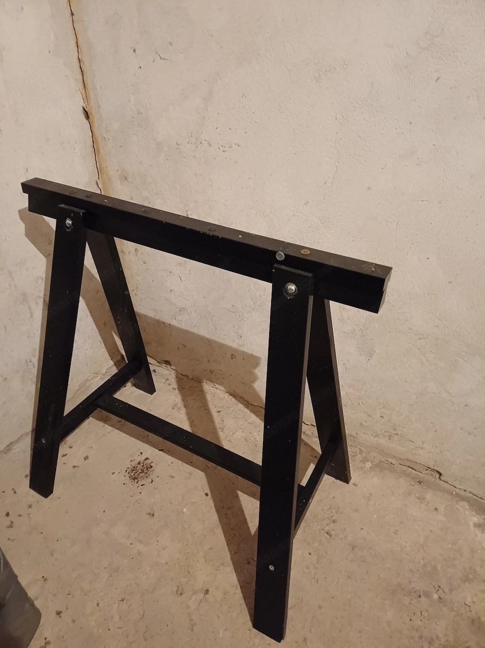Holzbock in schwarz 
