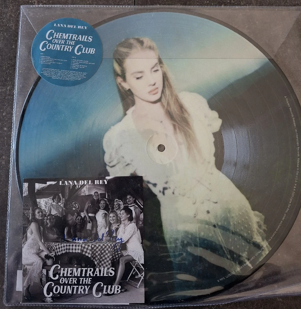Lana del Rey Autogramm