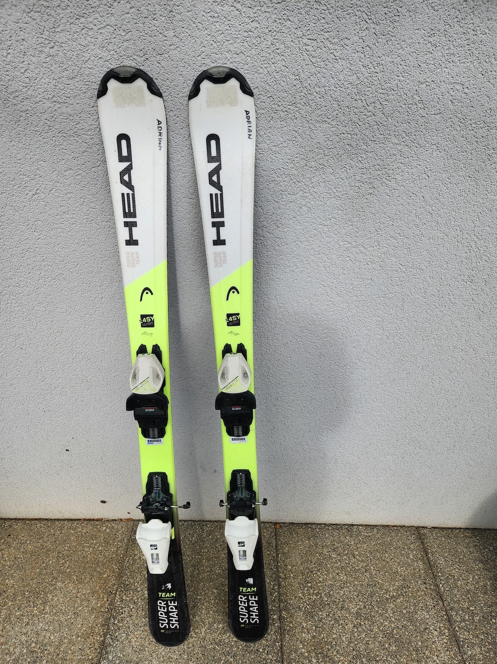 Ski Head 117 cm sehr guter Ski für Kinder, frisch gewachst