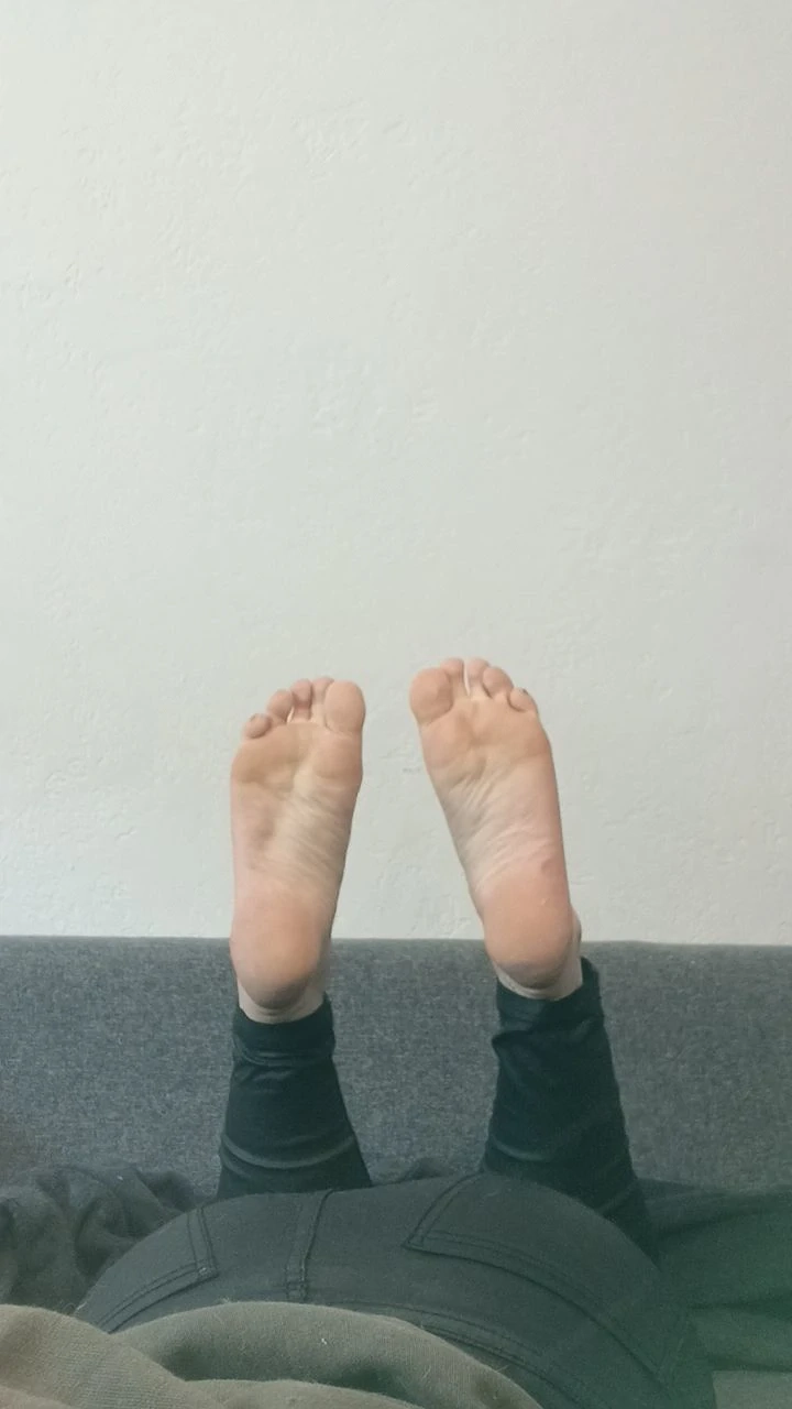 23 Jahre, weiblich