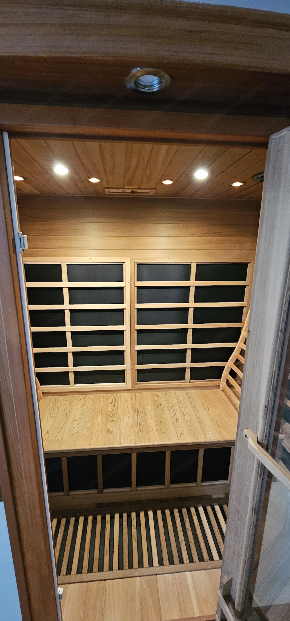 Infrarotsaunakabine aus Holz