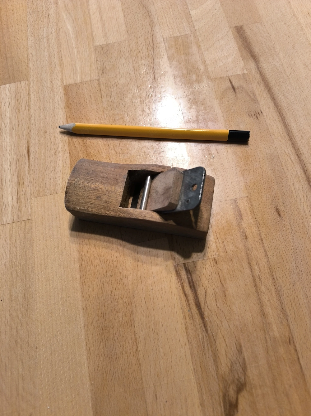 Verkaufe kleinen Mini-Holzhobel