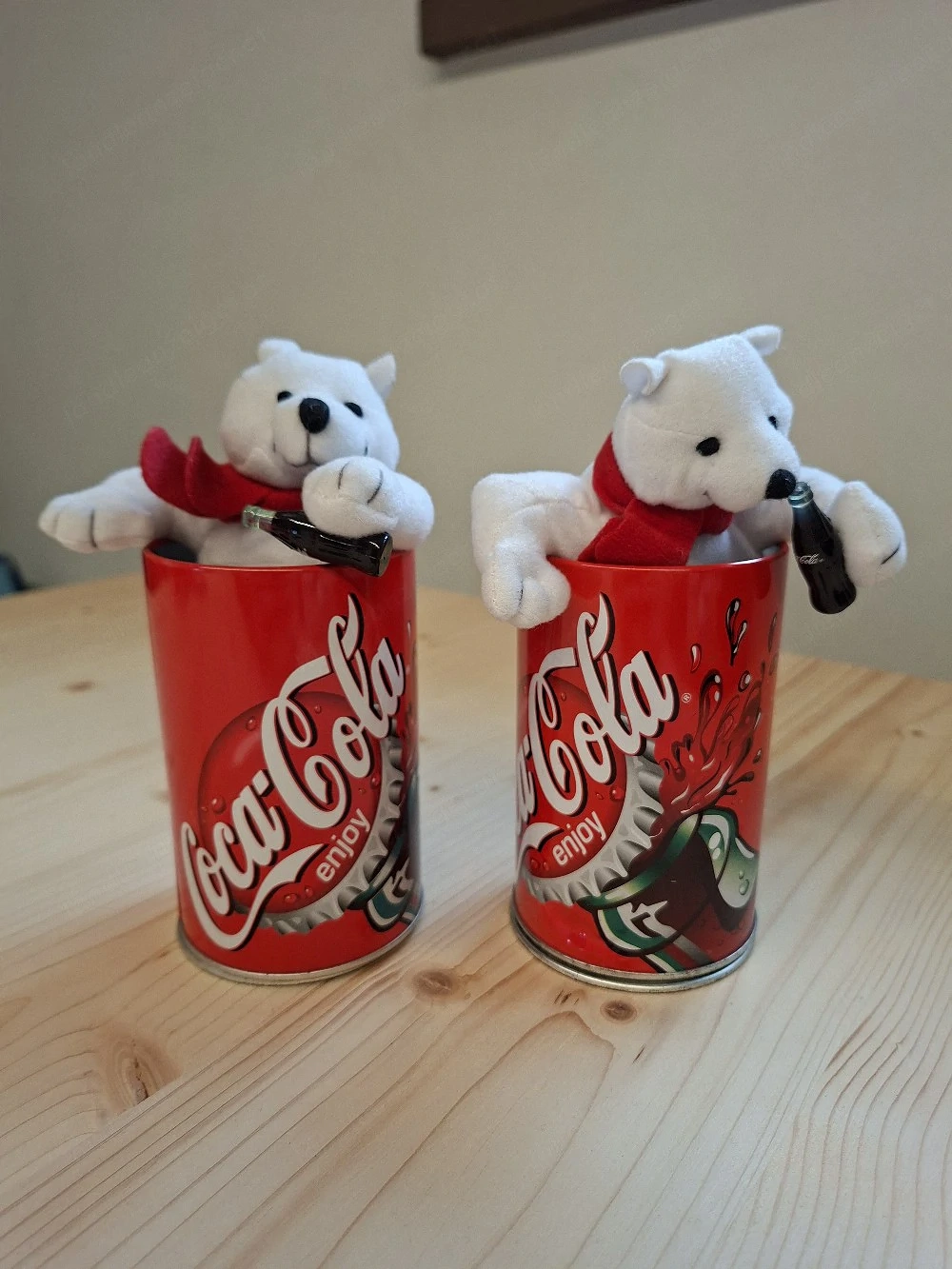 Coca-Cola Plüsch Eisbär in der Dose - Sammlerstück ca um 2000 