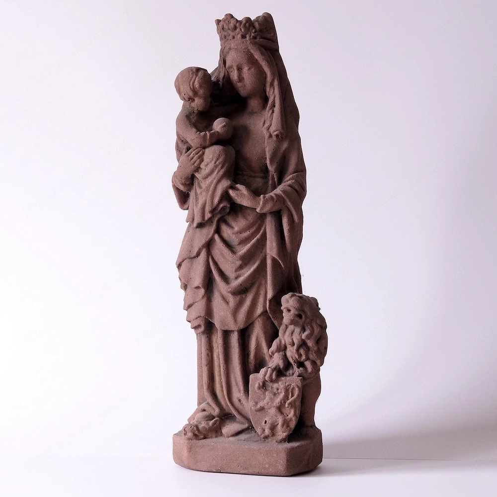 Madonna aus Sandstein