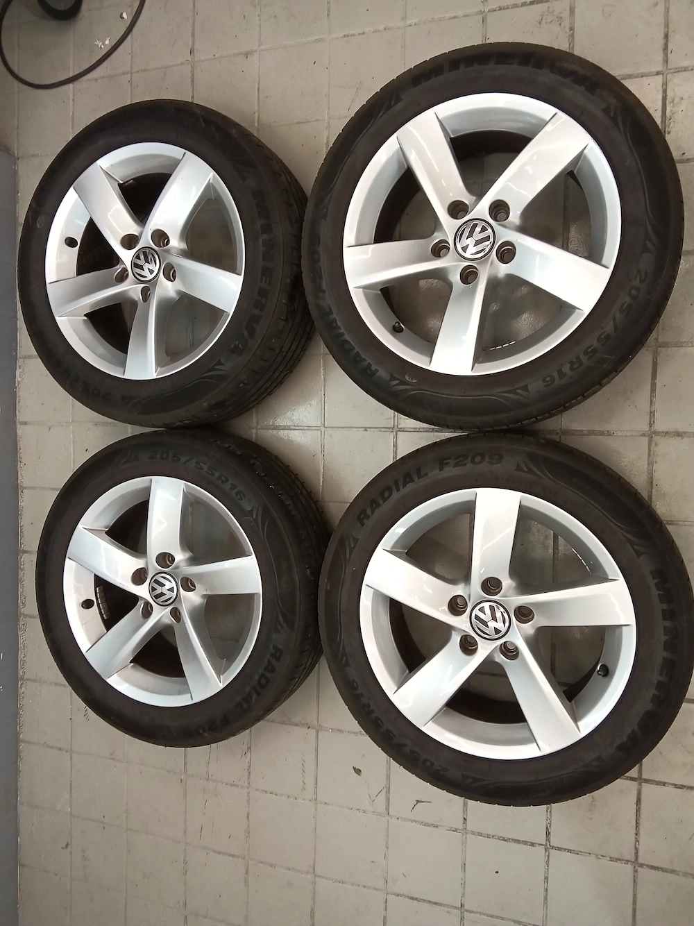 VW Passat B7 Alu Sommerräder 205 55 R16 91v