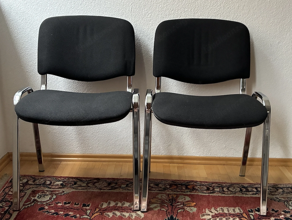 2 Stühle Ken   stapelbar 