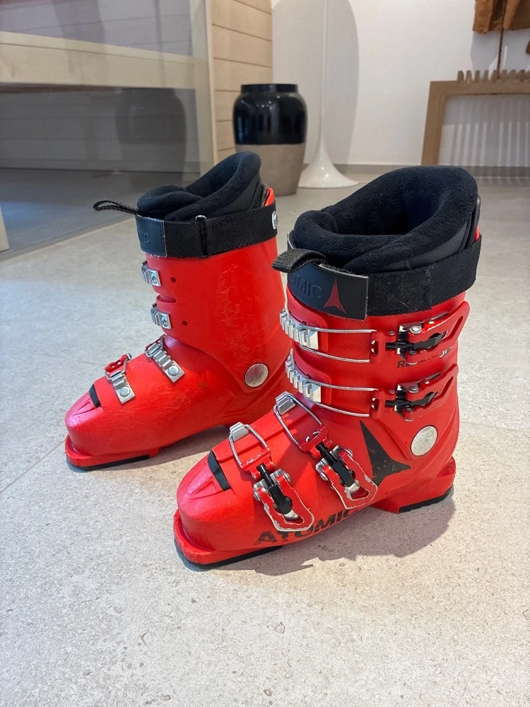 Kinder-Skistiefel Atomic Redster Jr 60, Größe 22.5 (Gr. 36)