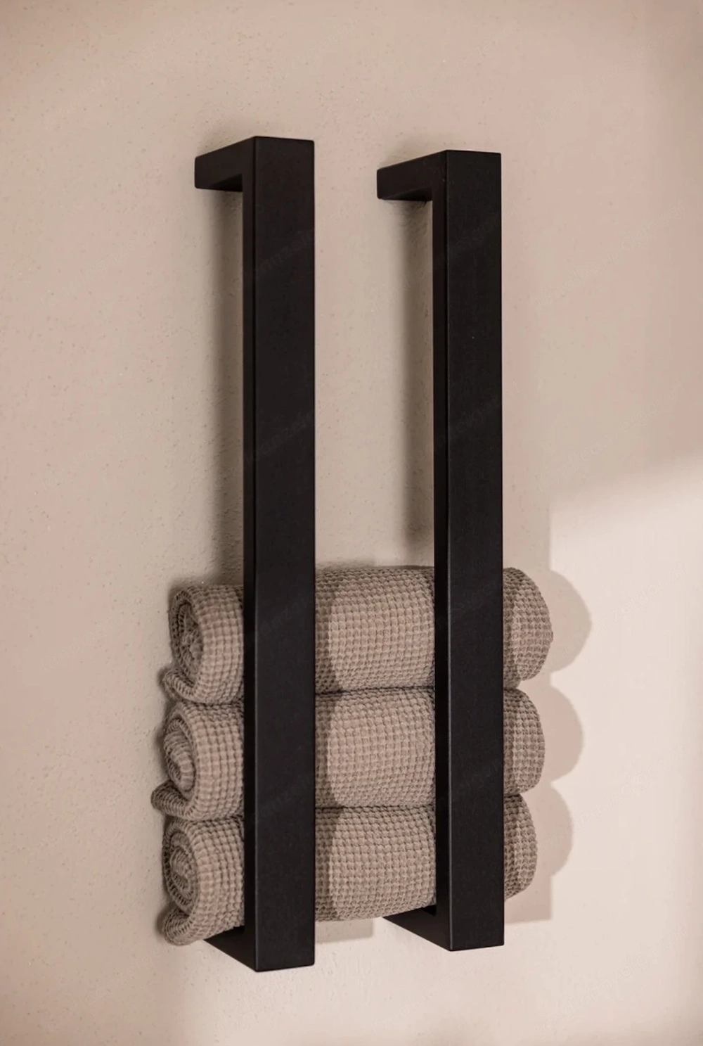2 schwarze Handtuchhalter NALI   70  