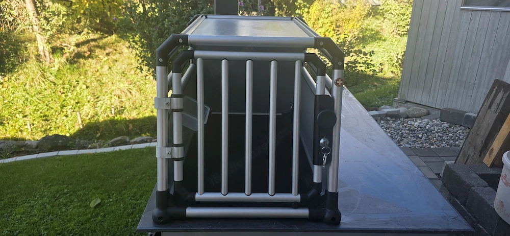 Hundebox Falcon M 