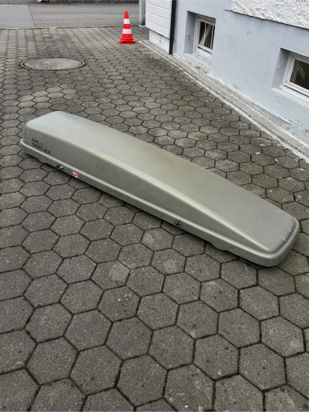 Schmale Dachbox 