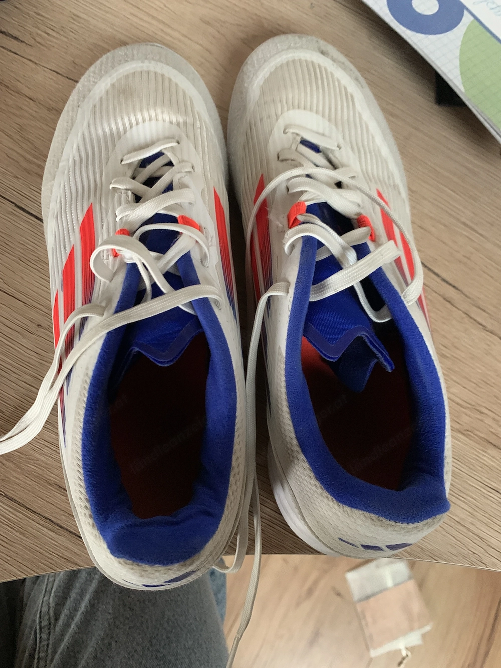 Schuhe der Marke Adidas 
