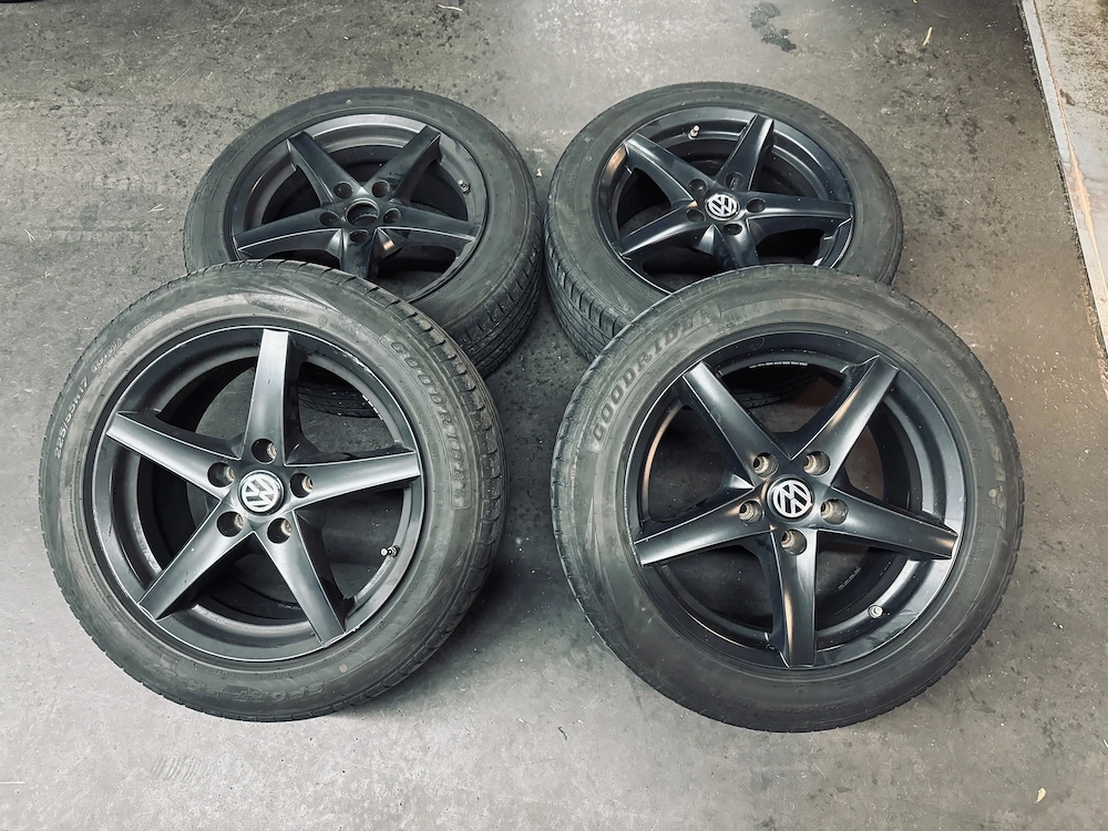 Alufelgen Satz 8J x 17 Zoll ET42 5x120 VW T5 T6 T6.1 Amarok uvm.